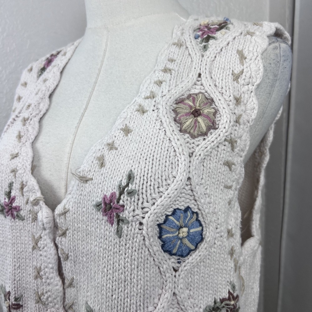 Vintage Y2K Embroidered Knit Sweater Vest Womens Large Cream Cottage Granny Boho - Picture 2 of 9